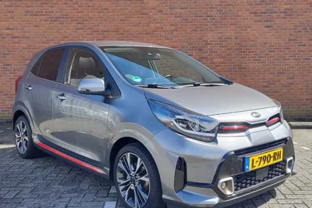 Kia Picanto (2021) thumbnail 3
