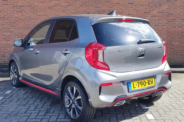 Kia Picanto (2021) thumbnail 4