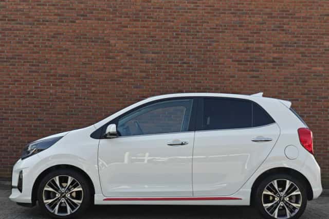 Kia Picanto (2022) thumbnail 2