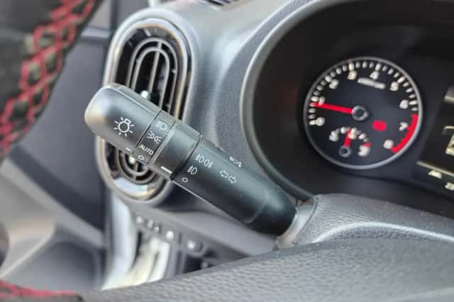 Kia Picanto (2022) thumbnail 24