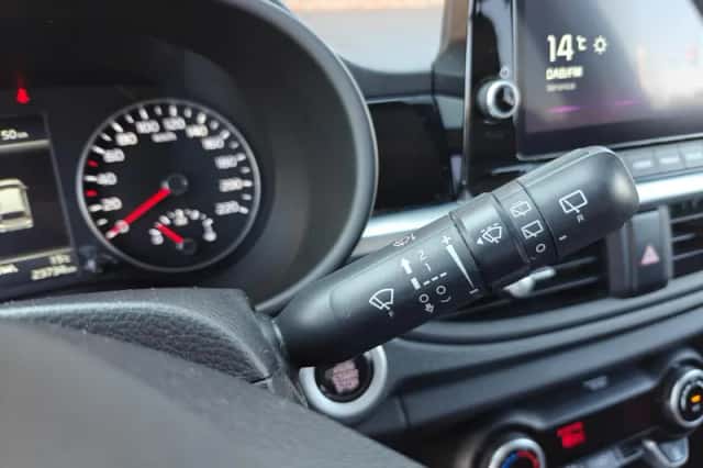 Kia Picanto (2022) thumbnail 25