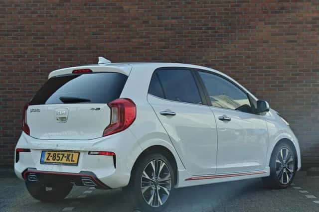 Kia Picanto (2022) thumbnail 5
