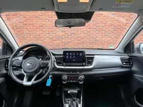 Kia Stonic (2021) thumbnail 12