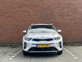 Kia Stonic (2021) thumbnail 3