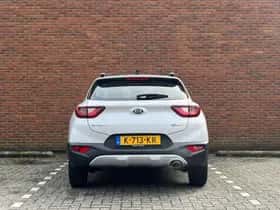 Kia Stonic (2021) thumbnail 7