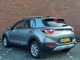 Kia Stonic (2024) thumbnail 3