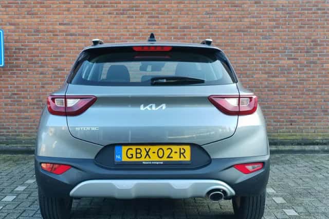 Kia Stonic (2024) thumbnail 6