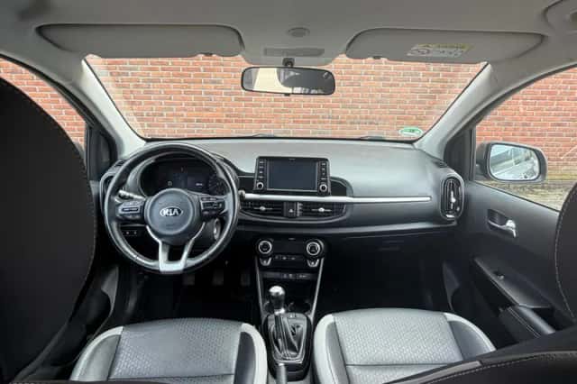 Kia Picanto (2018) thumbnail 16