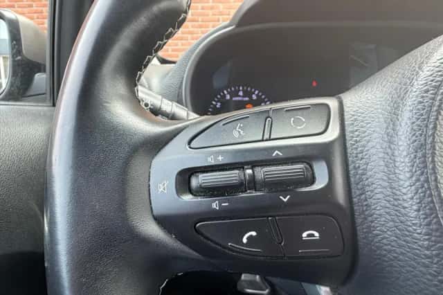 Kia Picanto (2018) thumbnail 21