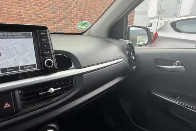 Kia Picanto (2018) thumbnail 28