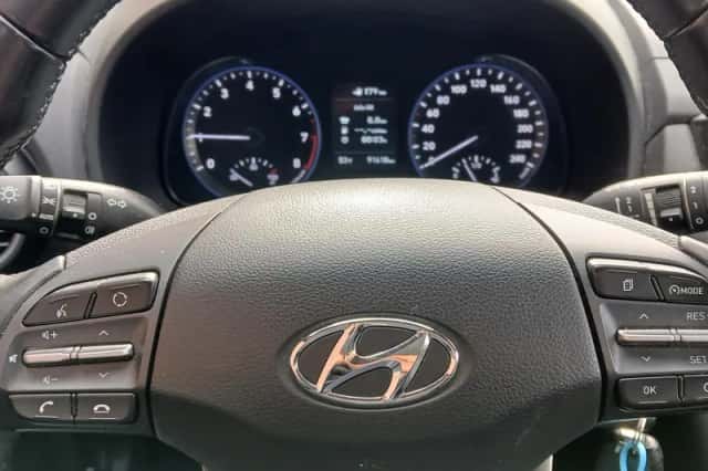 Hyundai Kona (2018) thumbnail 12