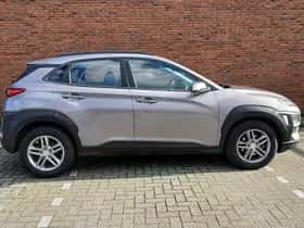 Hyundai Kona (2018) thumbnail 5