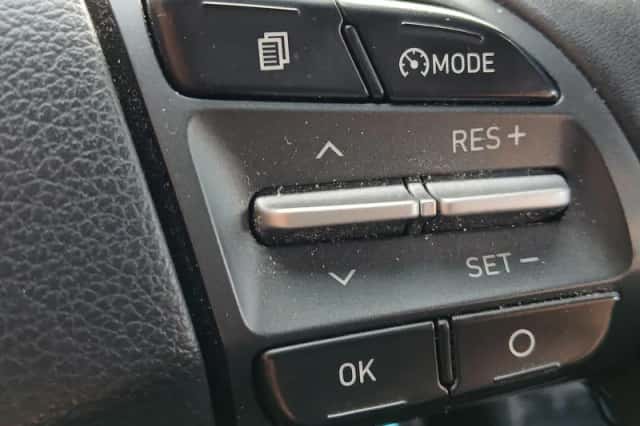 Hyundai Kona (2018) thumbnail 7