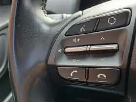 Hyundai Kona (2018) thumbnail 10