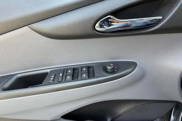 Opel Karl (2017) thumbnail 23