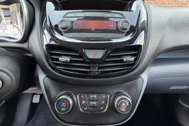 Opel Karl (2017) thumbnail 25