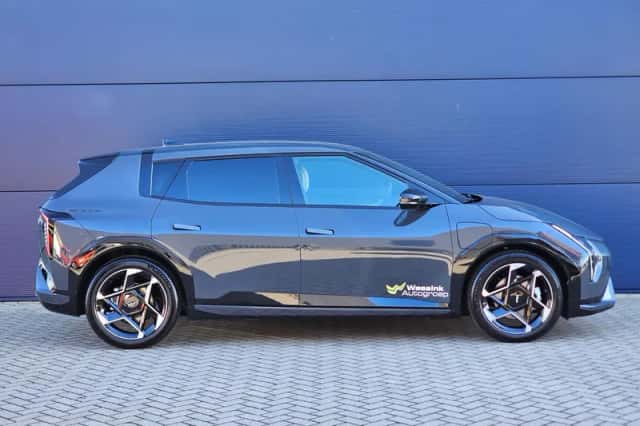Kia EV4 (2026) thumbnail 3
