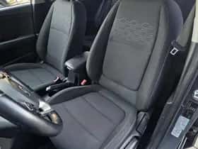 Kia Rio (2021) thumbnail 12