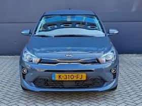 Kia Rio (2021) thumbnail 4