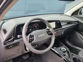 Kia Niro EV (2025) thumbnail 9