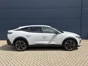Peugeot 408 (2025) thumbnail 4