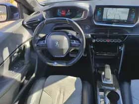 Peugeot e-2008 (2021) thumbnail 3