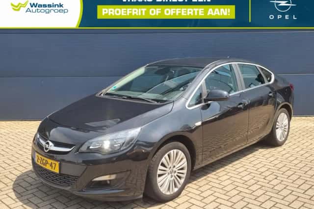 Opel Astra (2015) thumbnail 1