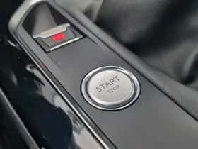 Peugeot 3008 (2017) thumbnail 24