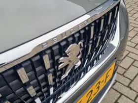 Peugeot 3008 (2017) thumbnail 31