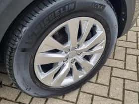 Peugeot 3008 (2017) thumbnail 33