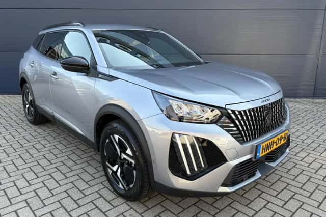 Peugeot e-2008 (2025) thumbnail 5