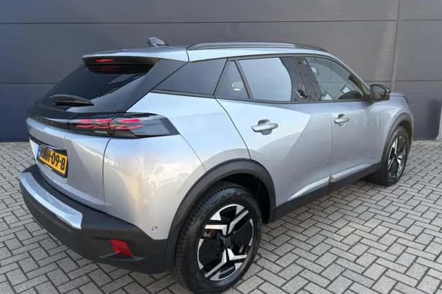 Peugeot e-2008 (2025) thumbnail 6