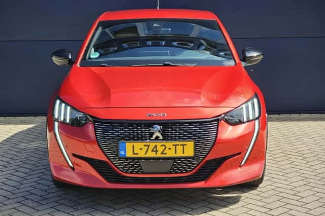 Peugeot 208 (2021) thumbnail 2