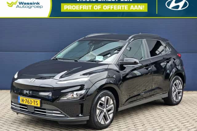 Hyundai Kona (2022) thumbnail 1