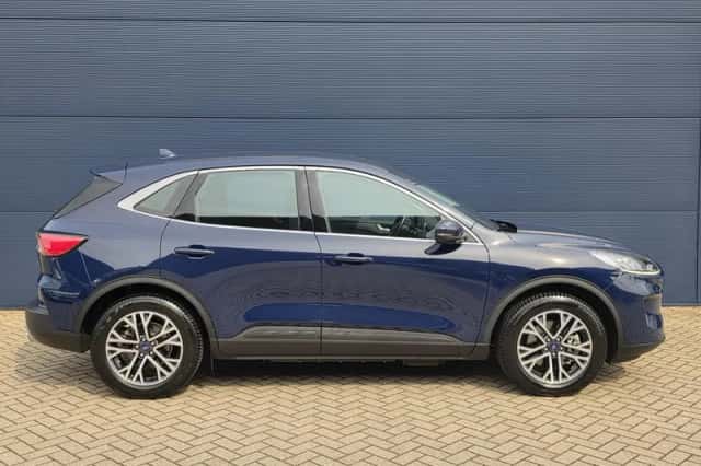 Ford Kuga (2021) thumbnail 6