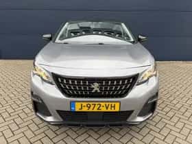 Peugeot 3008 (2020) thumbnail 2