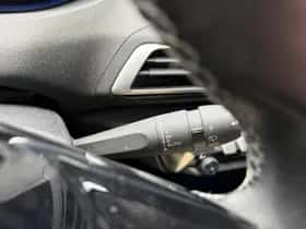 Peugeot 3008 (2020) thumbnail 23