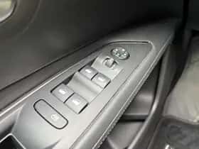 Peugeot 3008 (2020) thumbnail 24