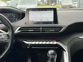 Peugeot 3008 (2020) thumbnail 31