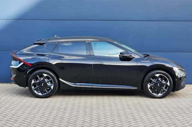 Kia EV6 (2025) thumbnail 2