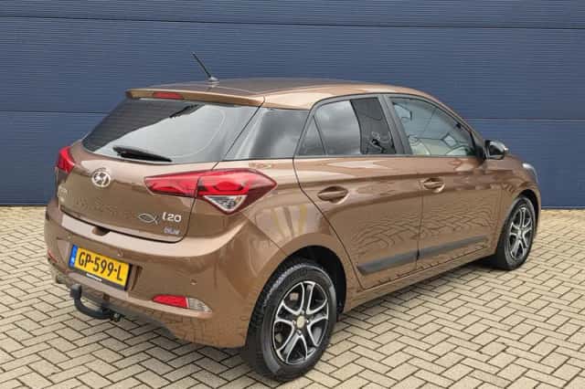 Hyundai i20 (2015) thumbnail 5