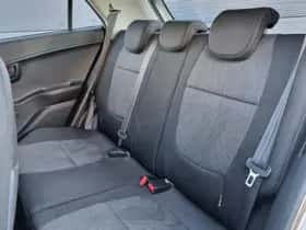 Kia Picanto (2014) thumbnail 11