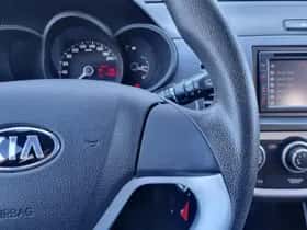 Kia Picanto (2014) thumbnail 14