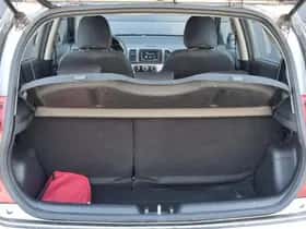 Kia Picanto (2014) thumbnail 22