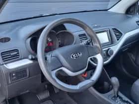 Kia Picanto (2014) thumbnail 9