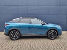 Peugeot 3008 (2024) thumbnail 4