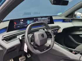 Peugeot 3008 (2024) thumbnail 9