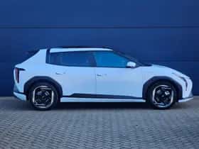 Kia EV4 (2026) thumbnail 3