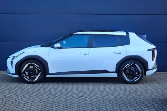 Kia EV4 (2026) thumbnail 4