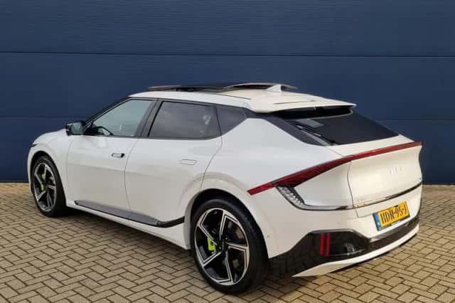 Kia EV6 (2025) thumbnail 4